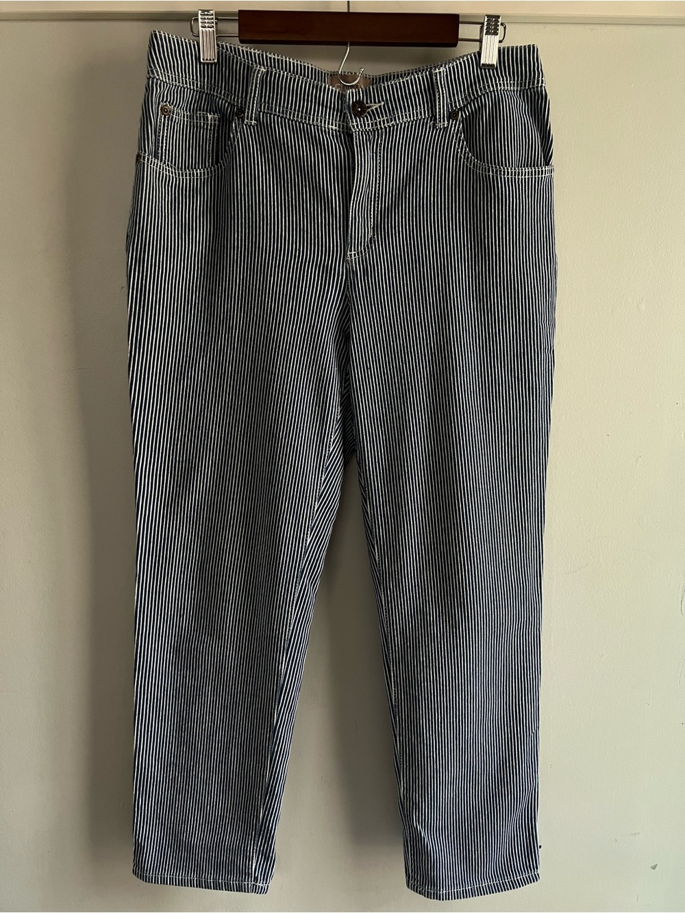 Chico’s Blue White Pin Strip Ankle Jeans Women’s Size 1 US 8 Denim Pants